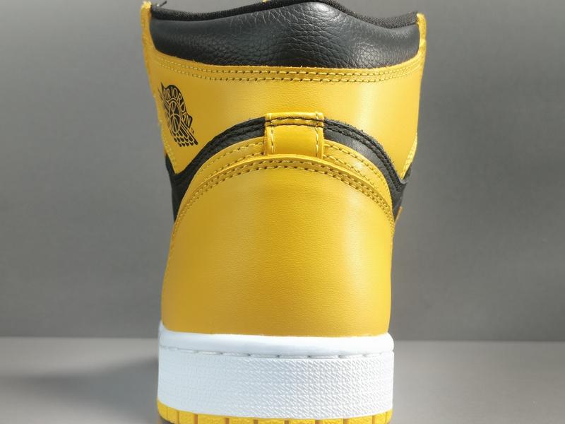 air-jordan-1-high-og-pollen-sneakers-1039_16843509907-1000