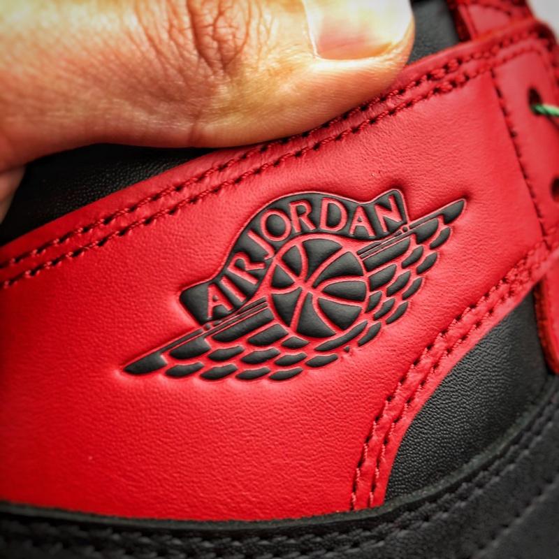 air-jordan-1-retro-high-og-85-varsity-red-1092_168439267424-1000