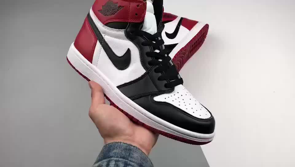 air-jordan-1-retro-high-og-black-toe-1124_16843927413-1000