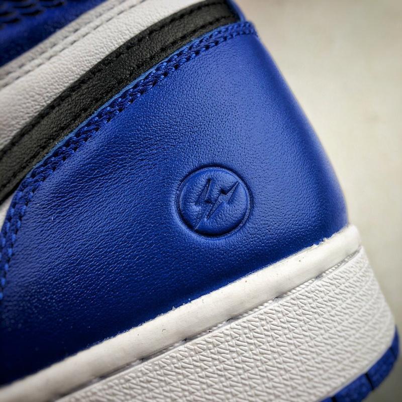 air-jordan-1-retro-high-og-fragment-1097_168439268513-1000