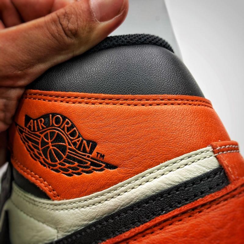 air-jordan-1-retro-high-og-shattered-backboard-1078_16843926405-1000