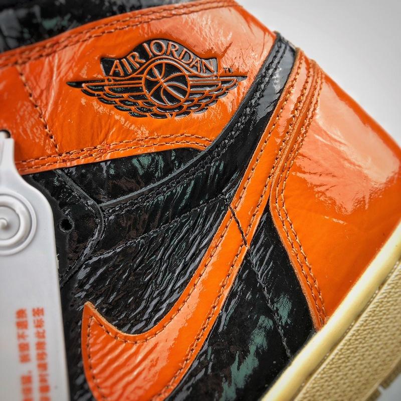 air-jordan-1-retro-high-og-shattered-backboard-30-1062_16843926048-1000