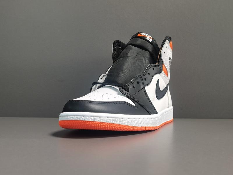 air-jordan-1-retro-high-sneakers-1040_16843509913-1000