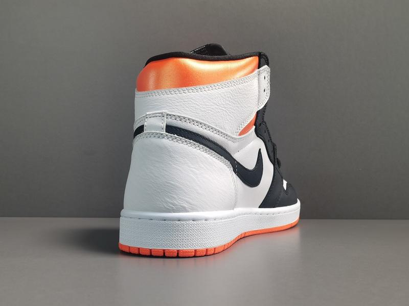 air-jordan-1-retro-high-sneakers-1040_16843509914-1000