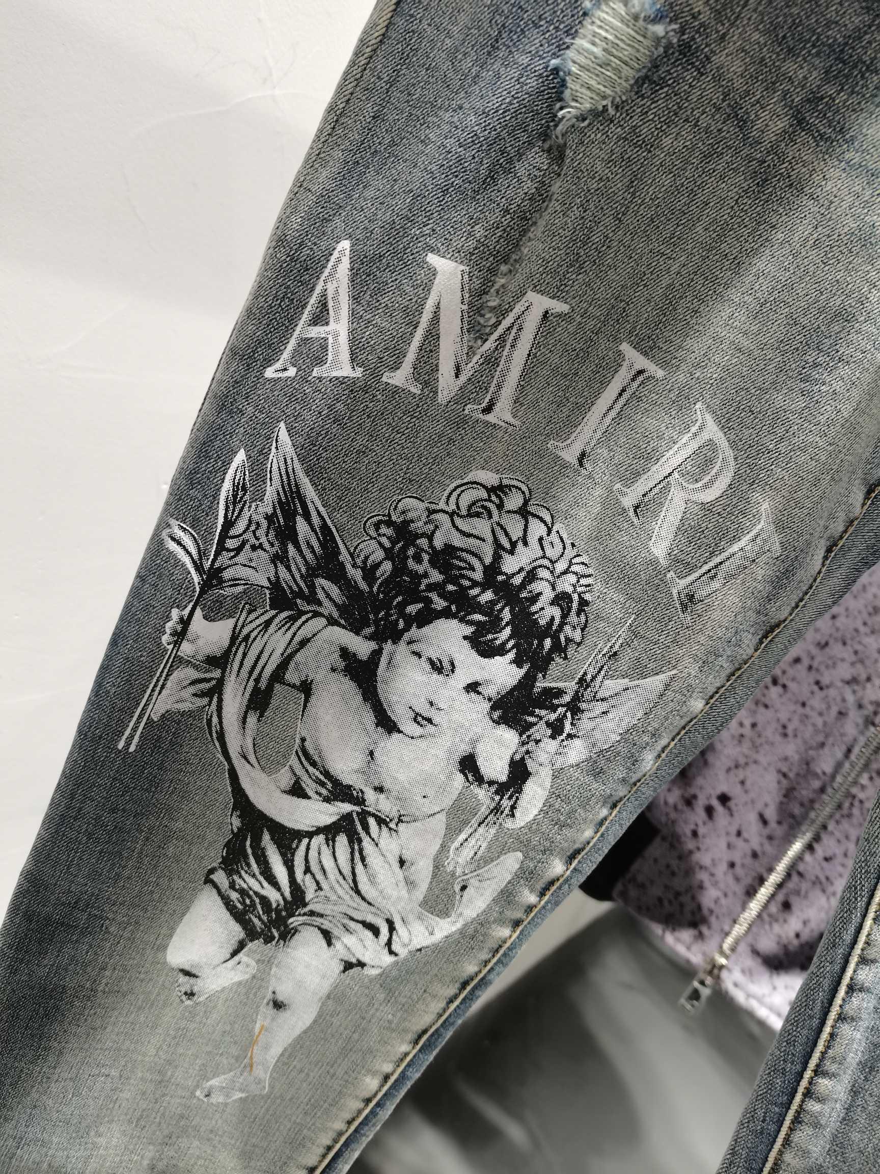 amiri-jeans-1326_16843937193-1000