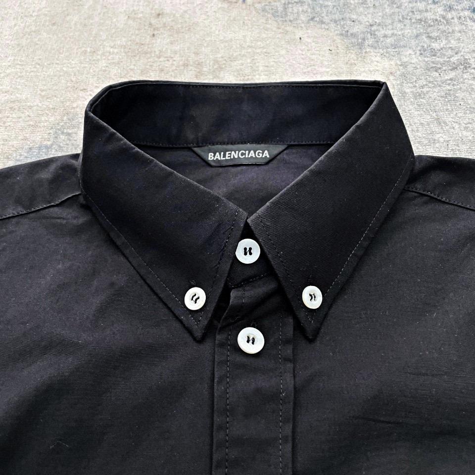 balenciaga-logo-shirts-6676_16844041773-1000