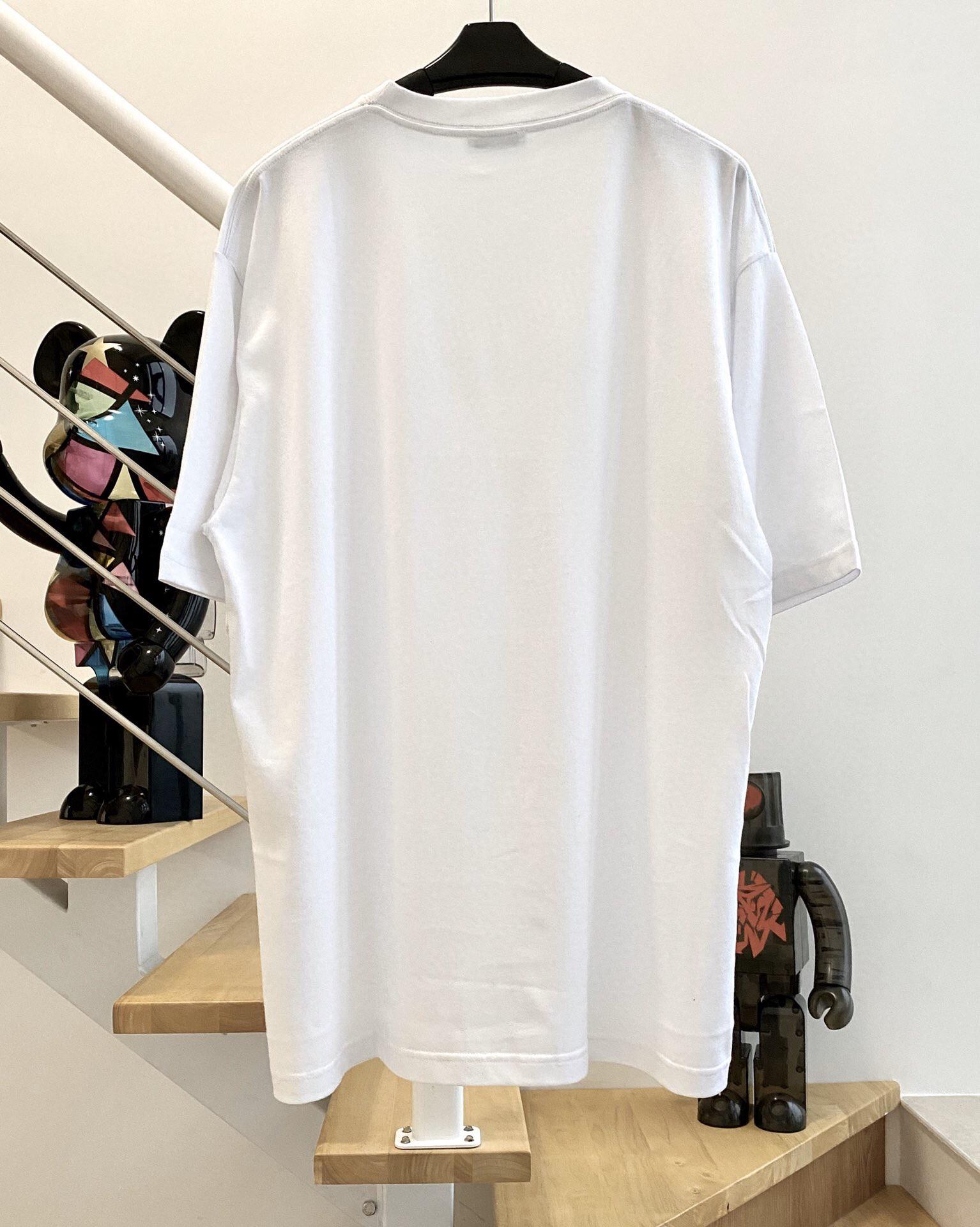 balenciaga-t-shirt-293_16844971333-1000