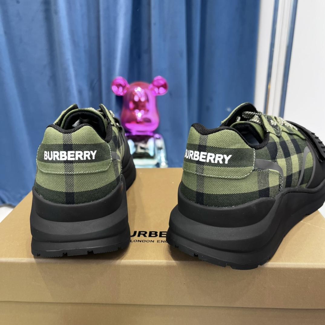 burberry-vintage-arthur-sneaker-6308_16844030076-1000