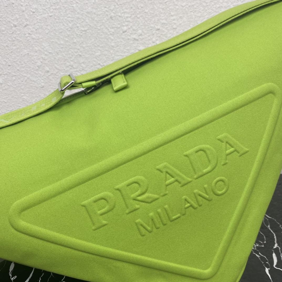 canvas-prada-triangle-bag-2616_16844984208-1000