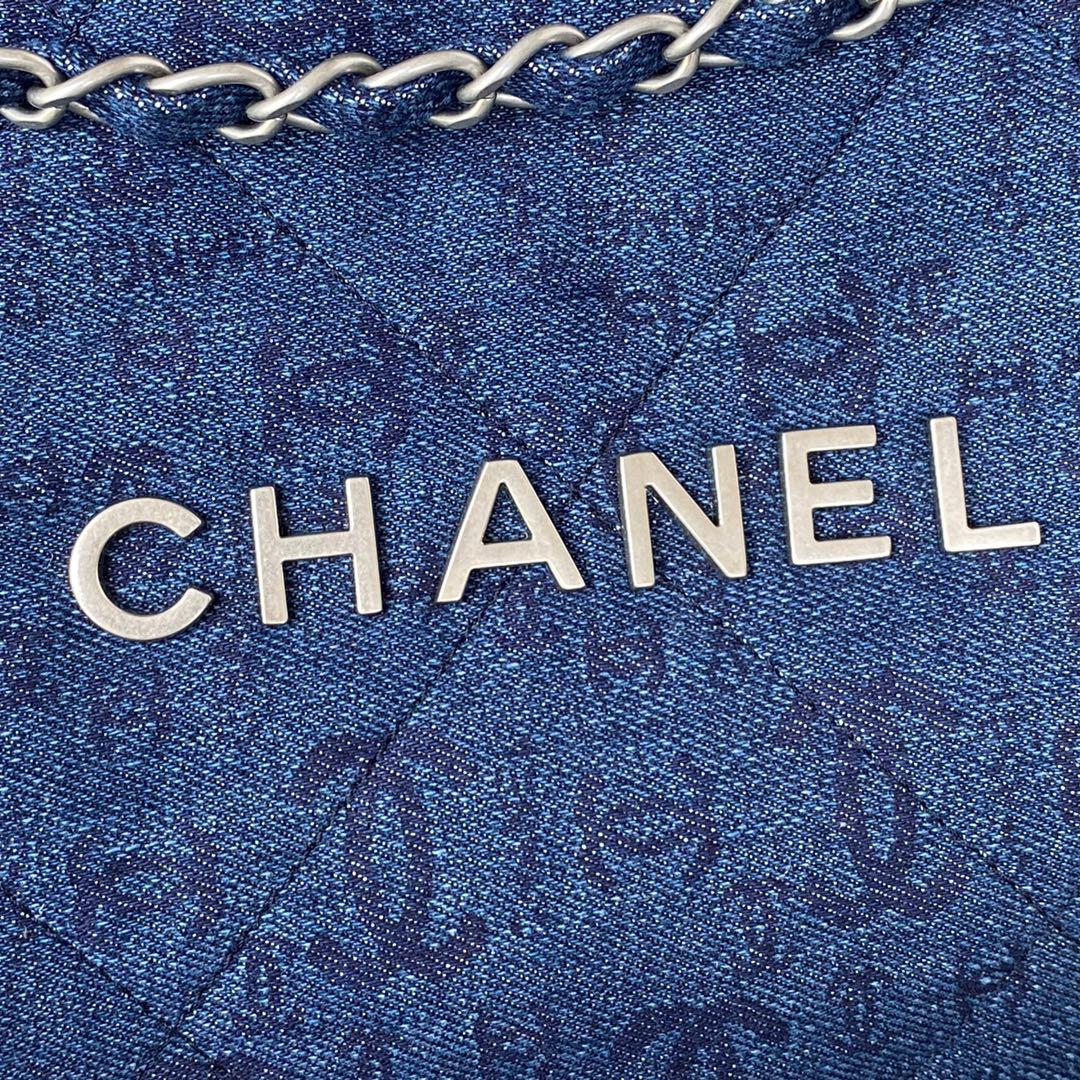 chanel-22-handbag-7125_16844046054-1000