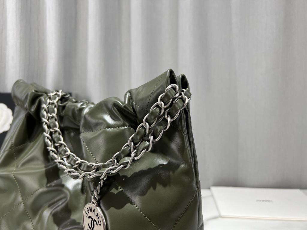 chanel-22-small-handbag-7112_16844045915-1000