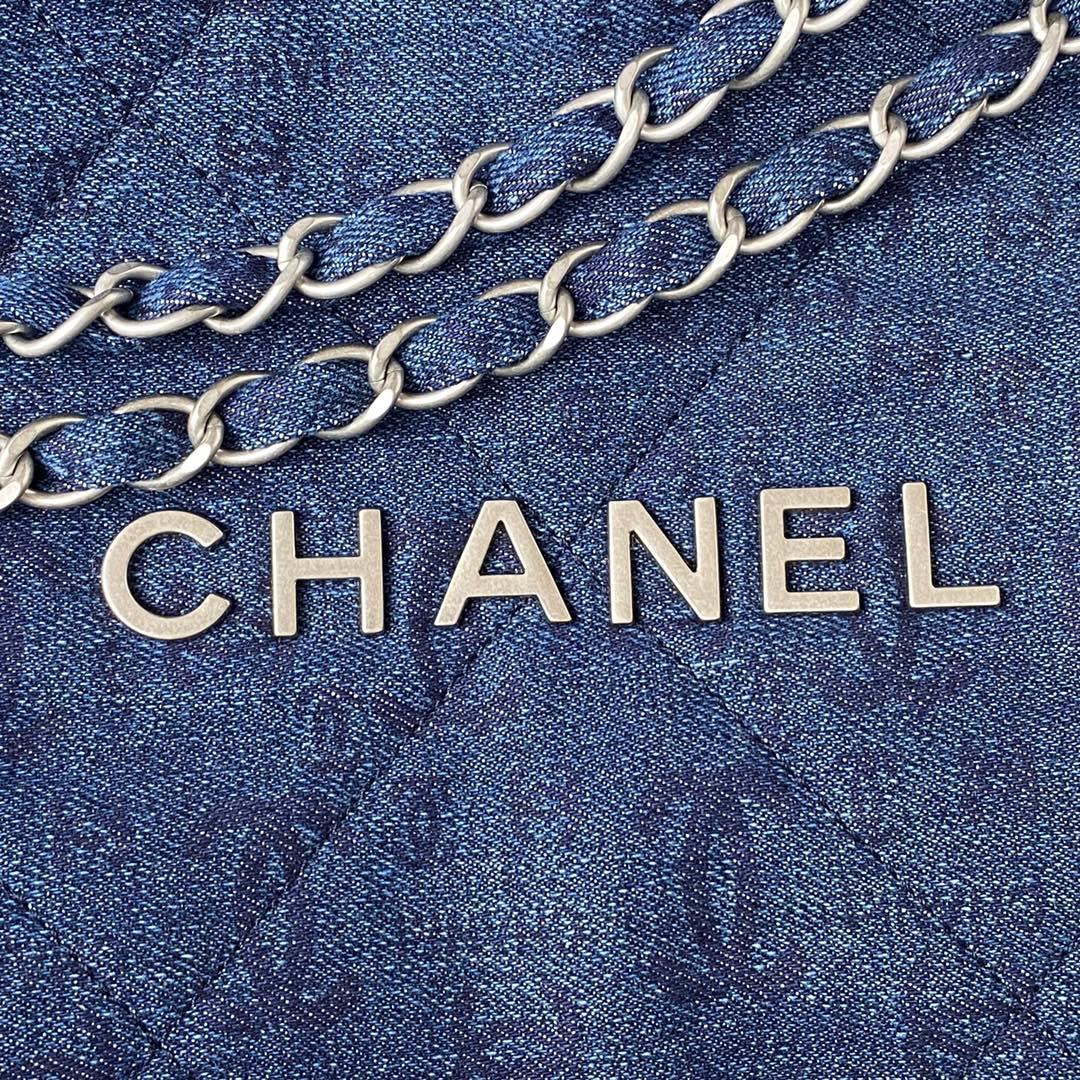 chanel-22-small-handbag-7124_16844046044-1000