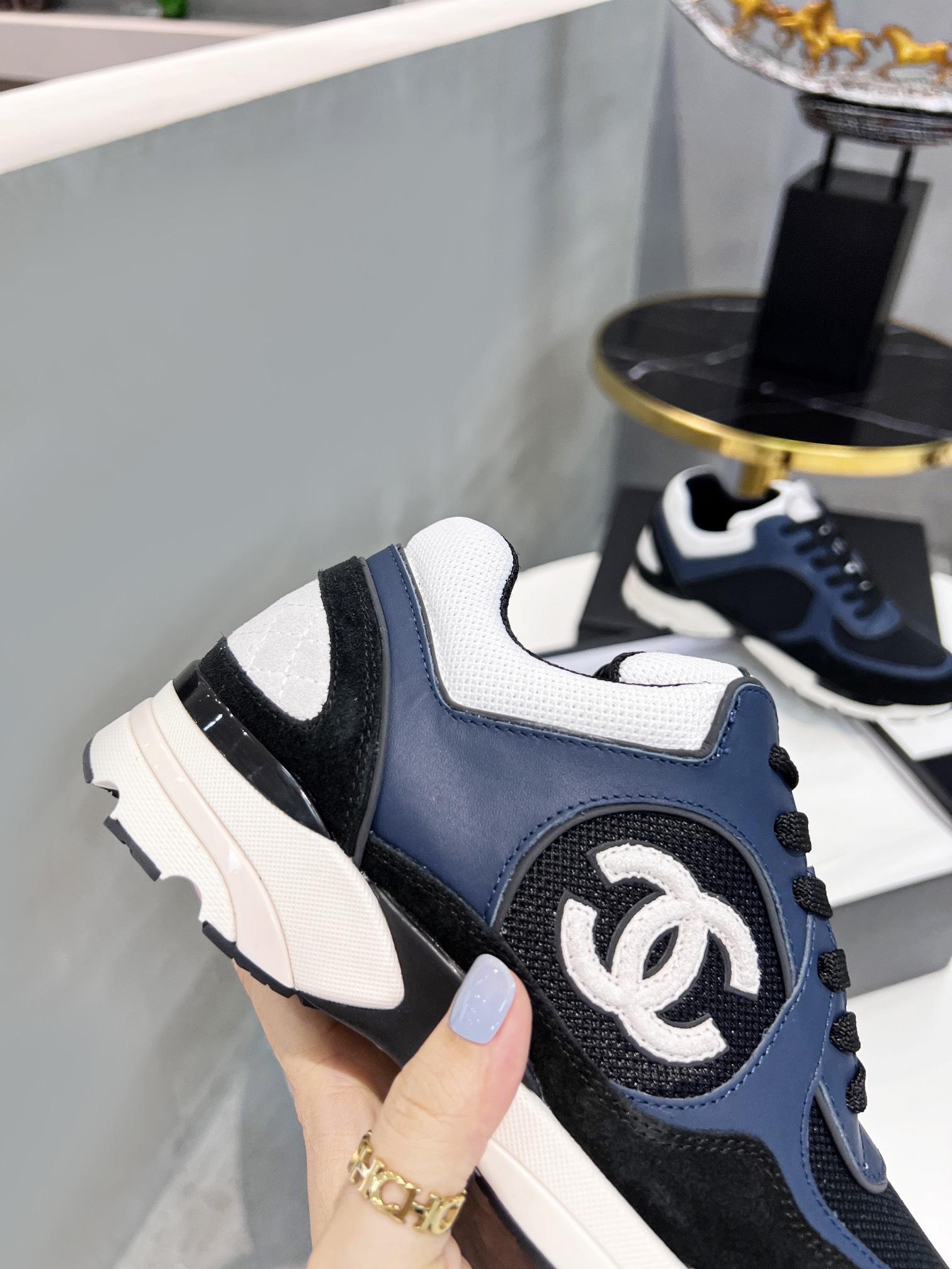 chanel-runner-sneaker-5493_16844015484-1000