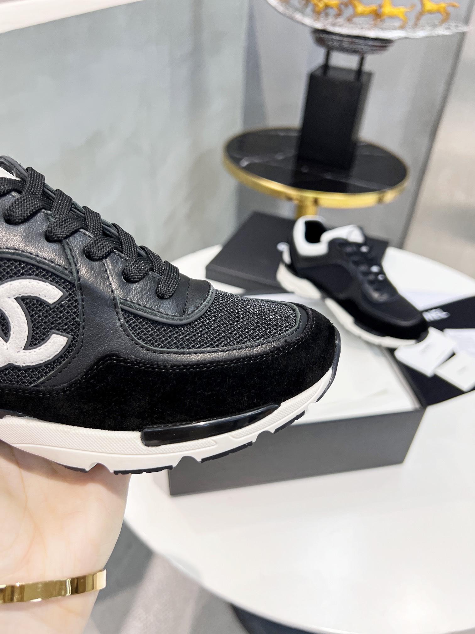 chanel-runner-sneaker-5496_16844015577-1000