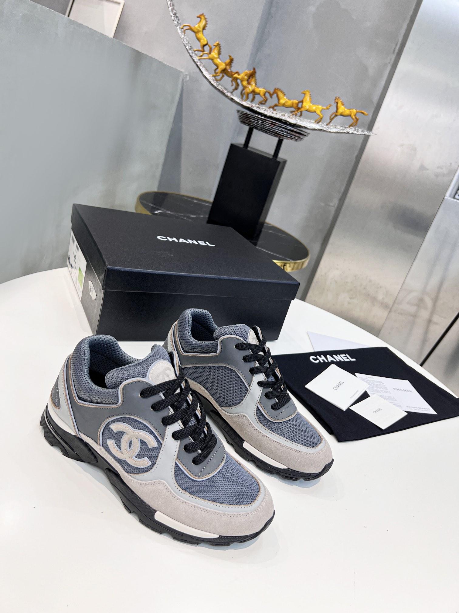 chanel-runner-sneaker-5497_16844015583-1000