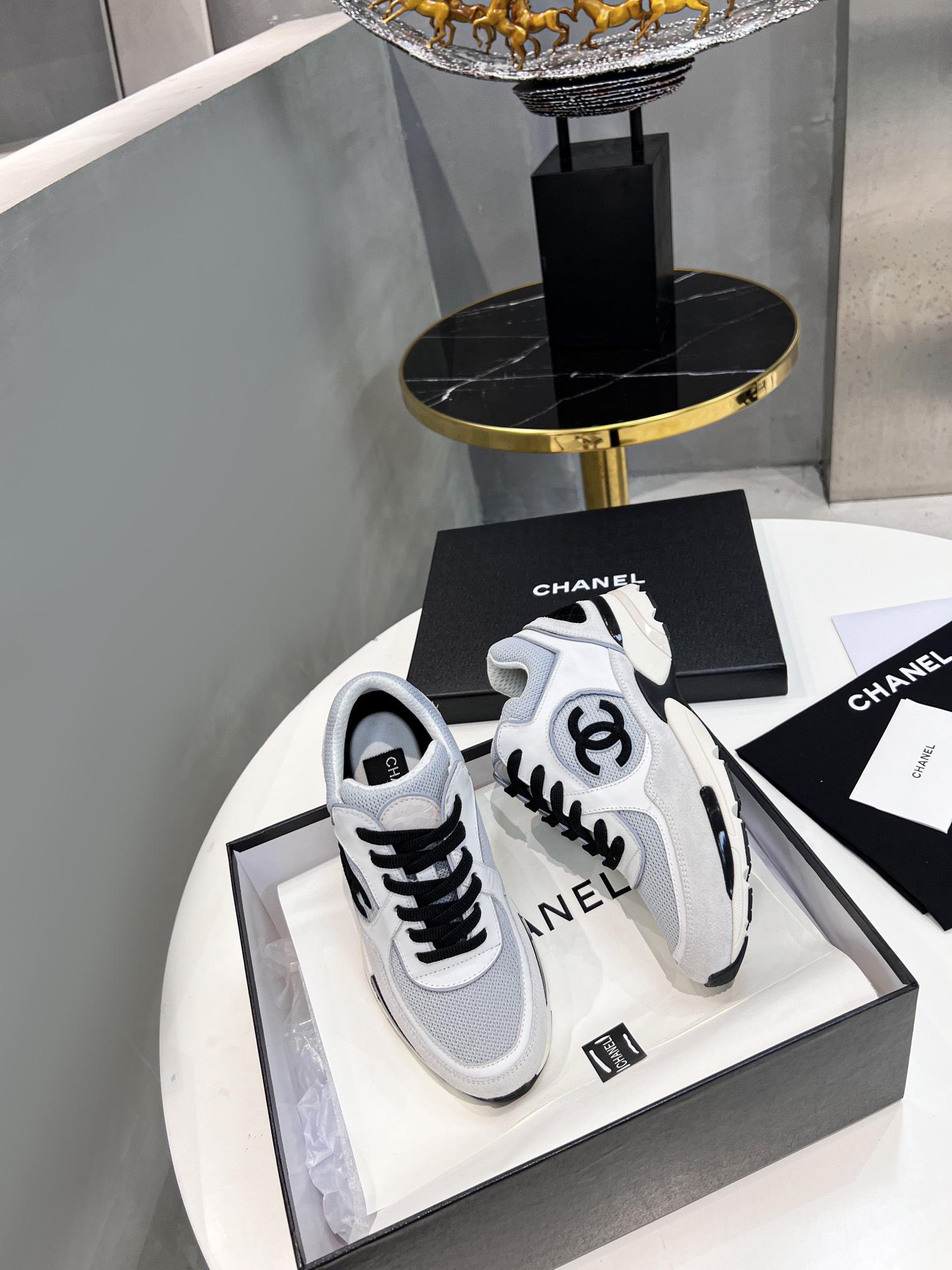 chanel-runner-sneaker-5498_16844015613-1000