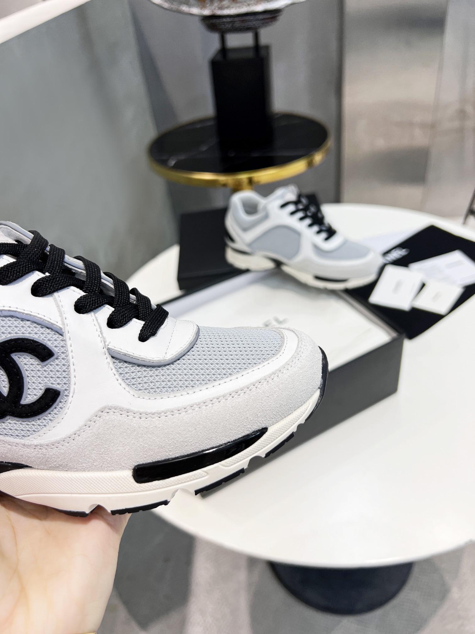 chanel-runner-sneaker-5498_16844015626-1000