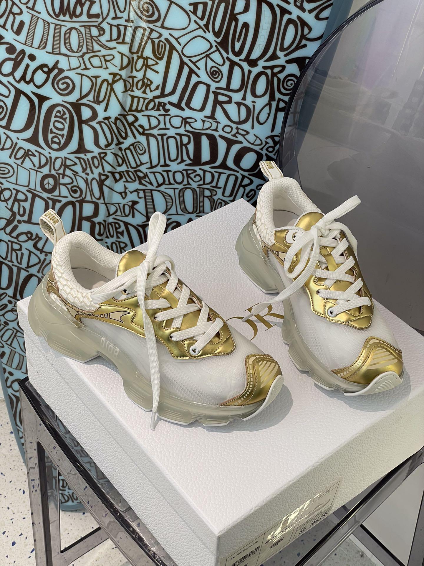 dior-vibe-sneaker-1648_16843941015-1000