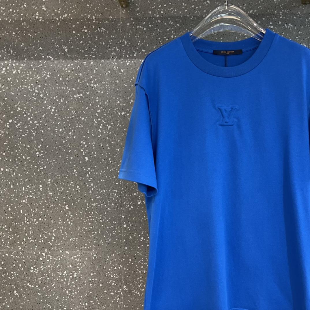 embossed-lv-t-shirt-2750_16844985435-1000