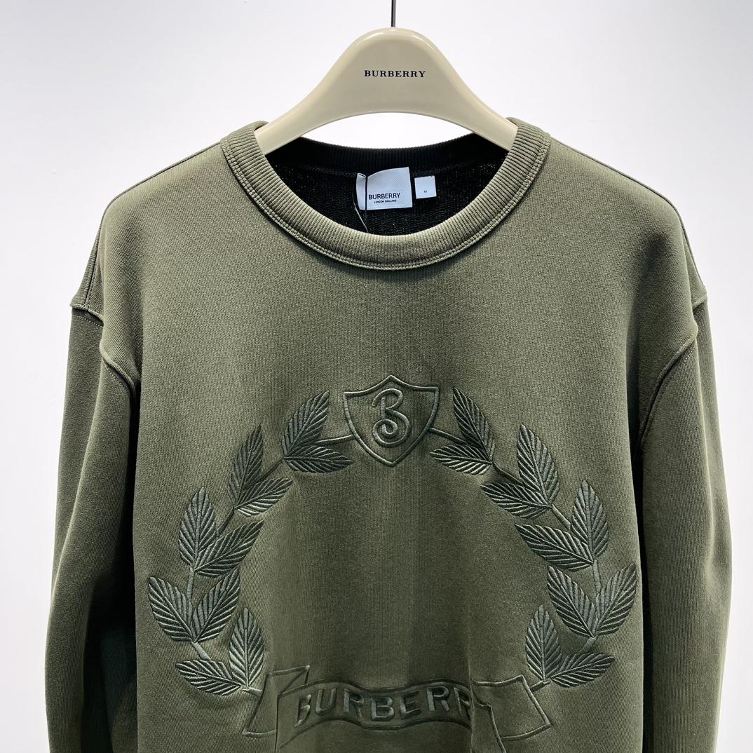 embroidered-oak-leaf-crest-cotton-sweatshirt-4787_16845003974-1000