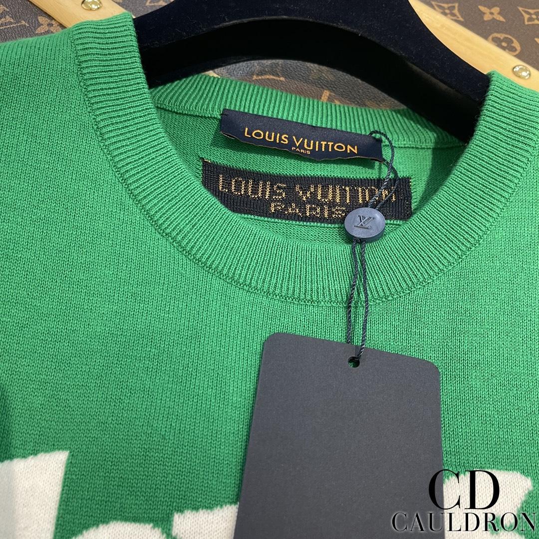 everyday-lv-crewneck-175_16844968909-1000