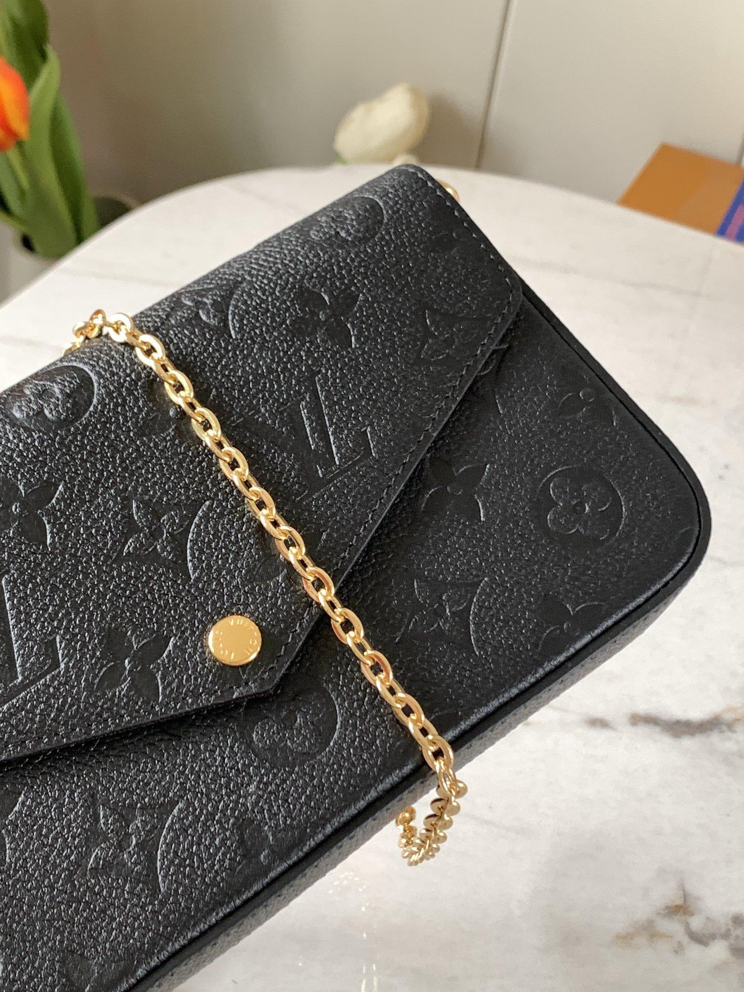 fElicie-pochette-1469_16844975524-1000