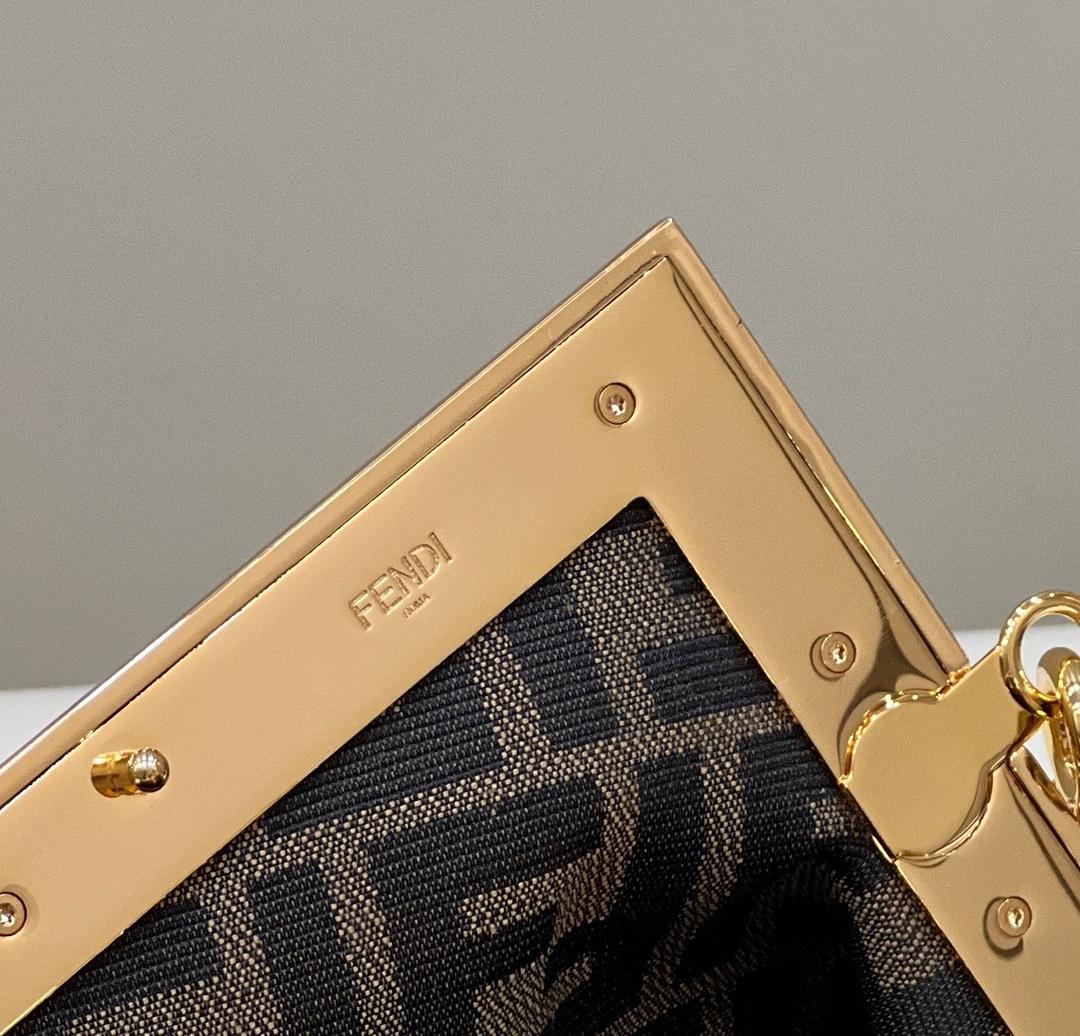 fendi-first-small-7009_16844044788-1000