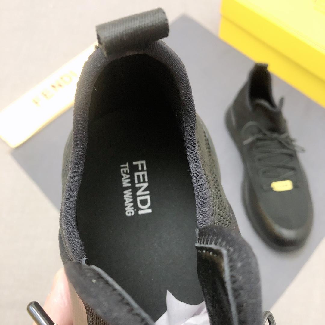 fendi-sneaker-1416_16843938588-1000