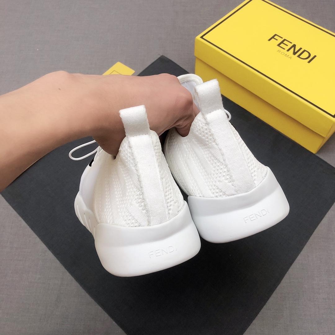 fendi-sneaker-1417_16843938619-1000