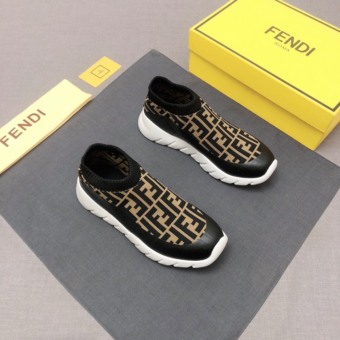 fendi-sneaker-1418_16843938625-1000