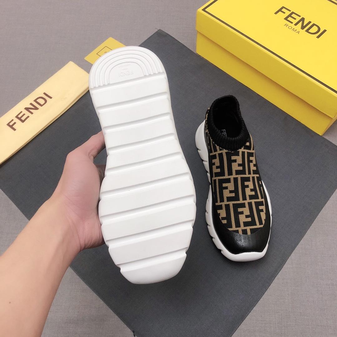 fendi-sneaker-1418_168439386310-1000