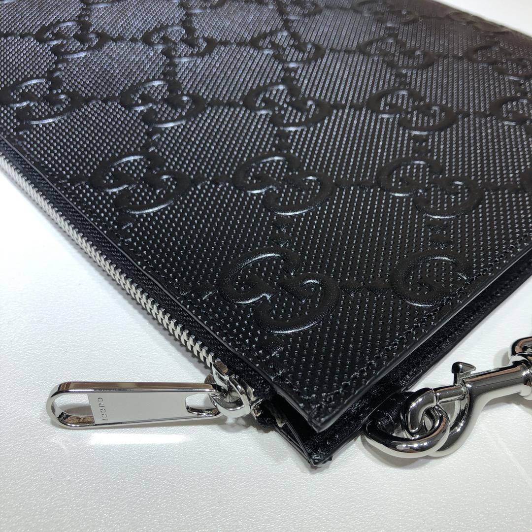 gg-embossed-pouch-2049_16844980407-1000