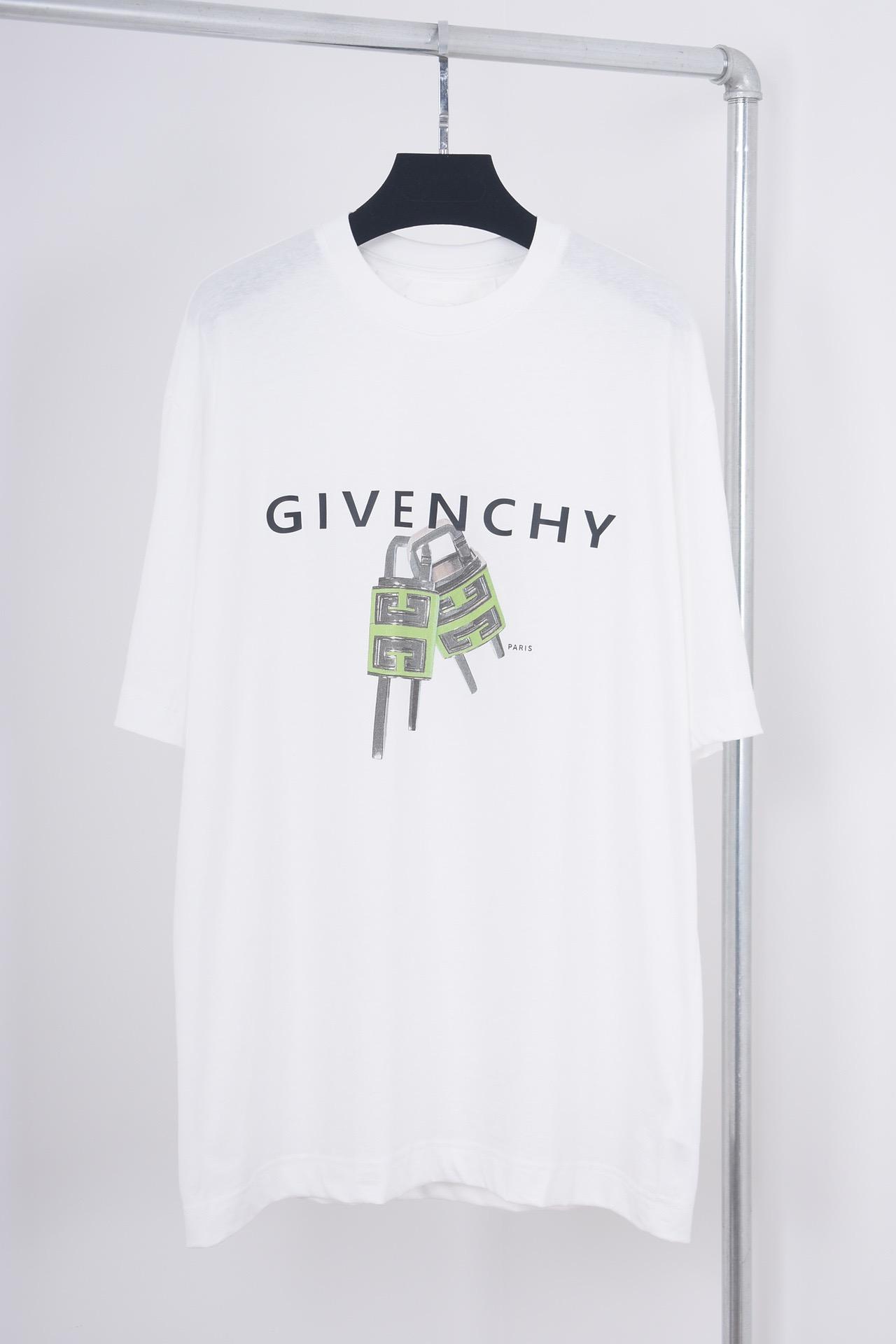 givenchy-4g-lock-slim-fit-t-shirt-6920_16845016632-1000