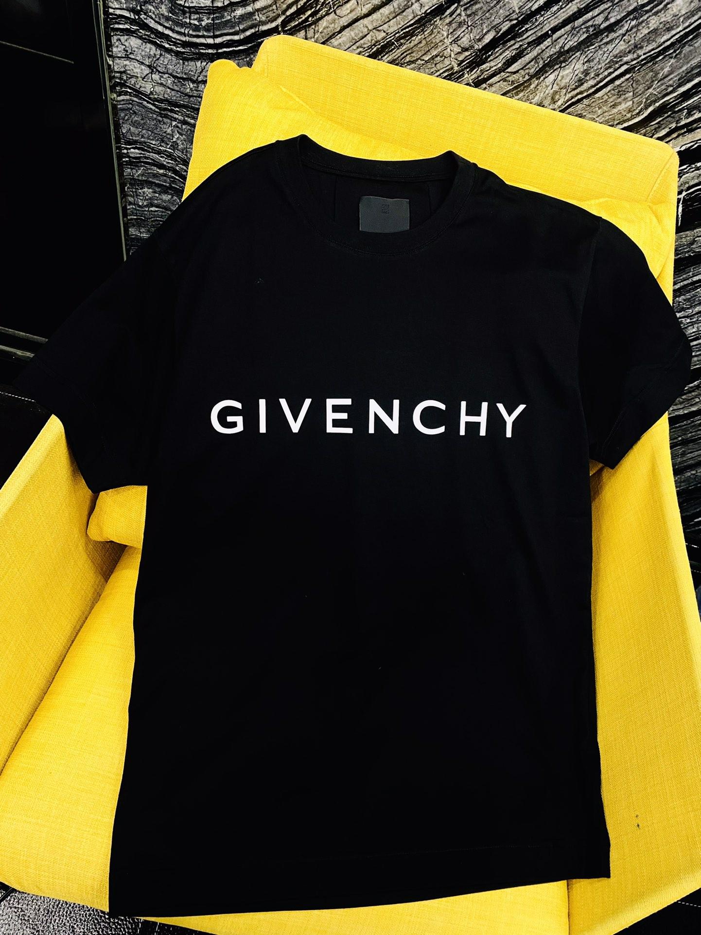 givenchy-archetype-slim-fit-t-shirt-in-cotton-5920_16845011224-1000