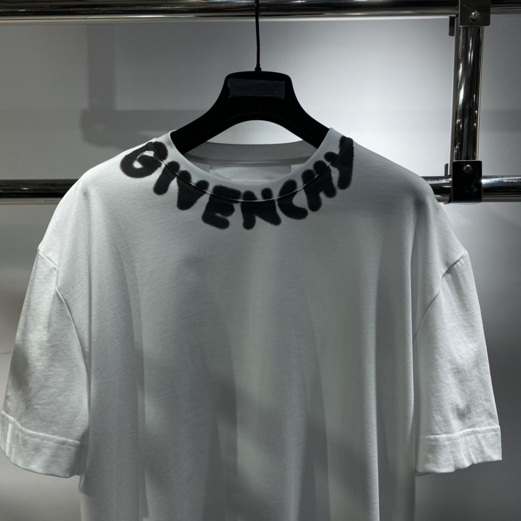 givenchy-t-shirt-with-tag-effect-prints-372_16844973245-1000