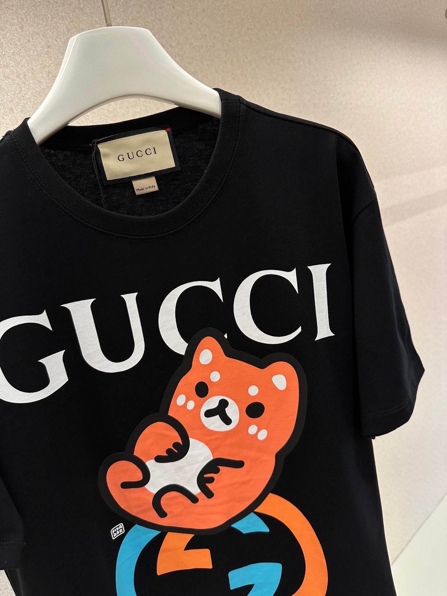 gucci-animal-print-cotton-t-shirt-7153_16845017624-1000