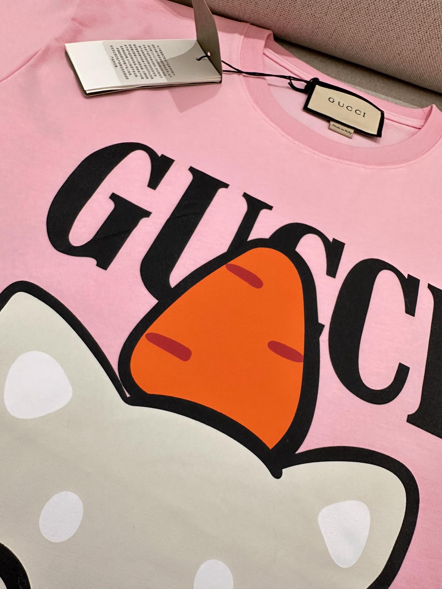 gucci-animal-print-cotton-t-shirt-7221_16844049067-1000