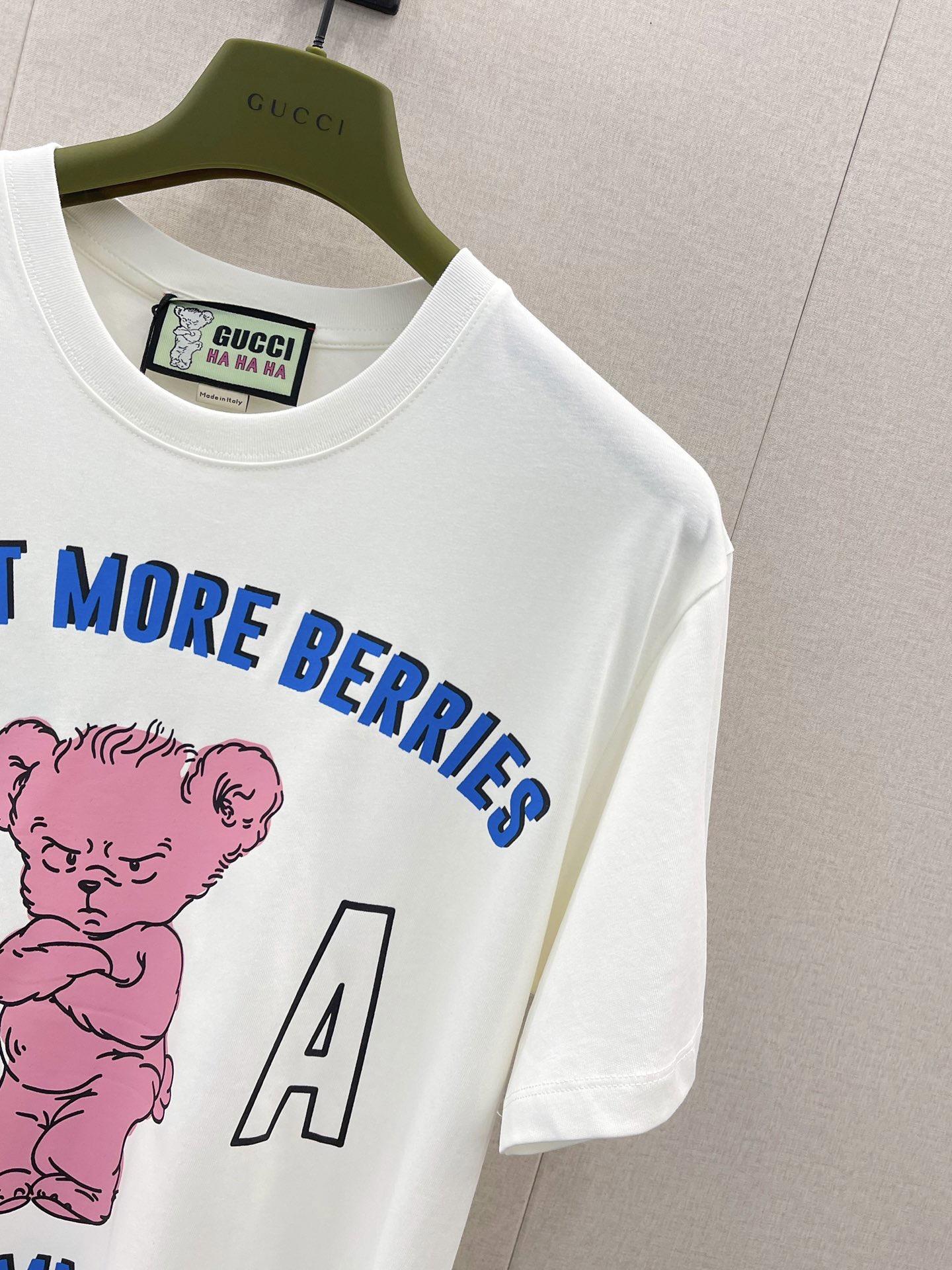 gucci-ha-ha-ha-bear-t-shirt-4590_16845002506-1000