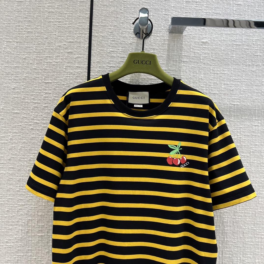 gucci-ha-ha-ha-striped-t-shirt-4589_16845002473-1000