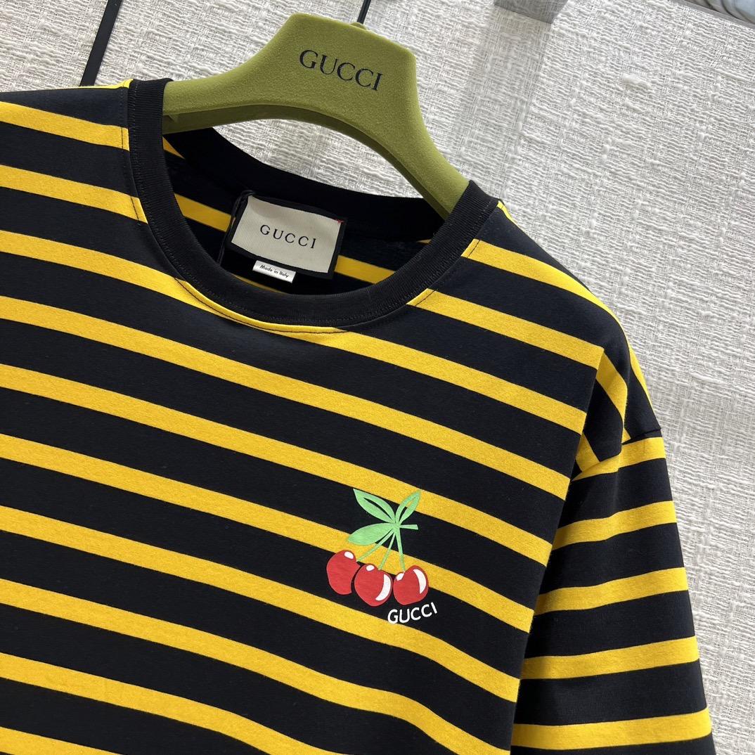 gucci-ha-ha-ha-striped-t-shirt-4589_16845002485-1000