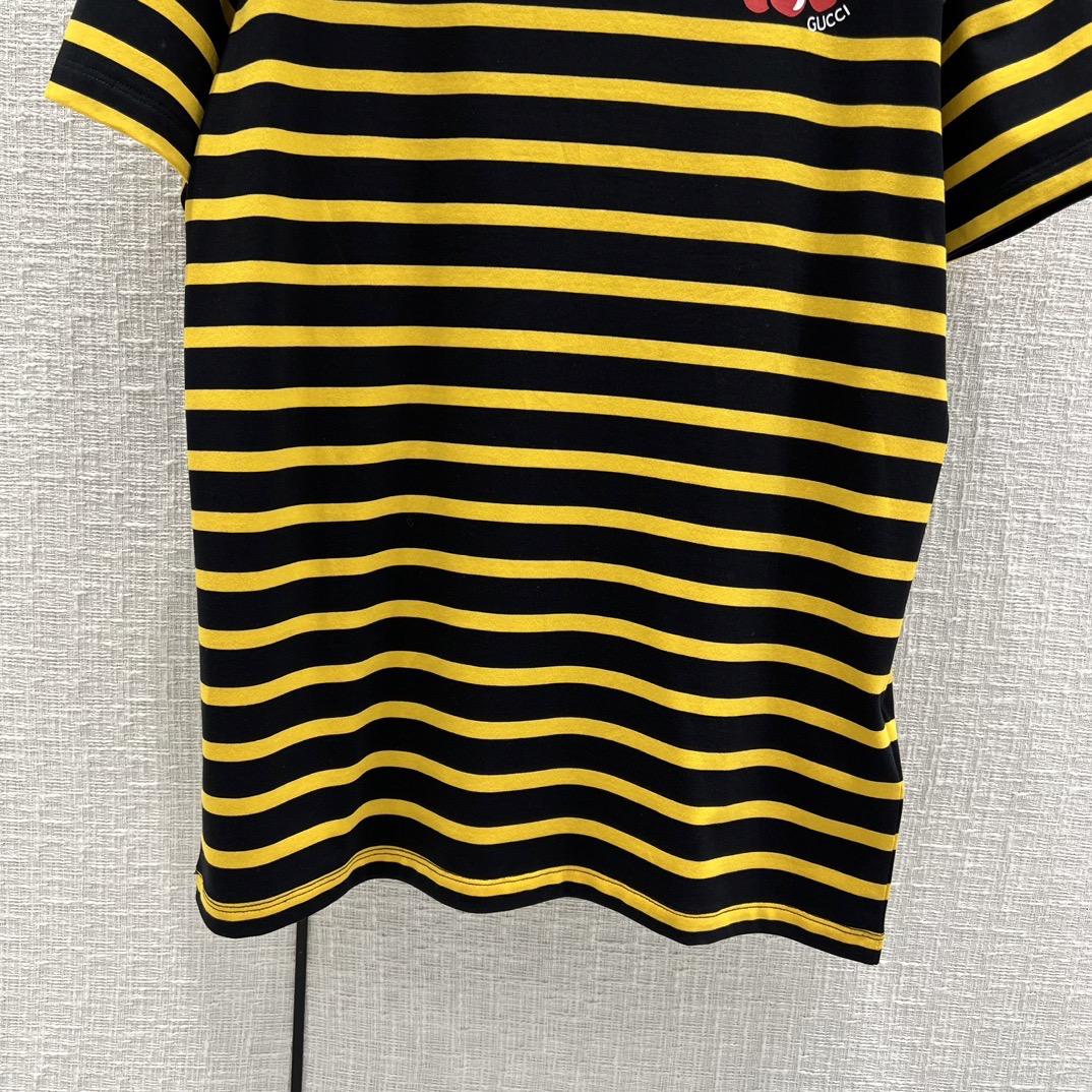 gucci-ha-ha-ha-striped-t-shirt-4589_16845002486-1000