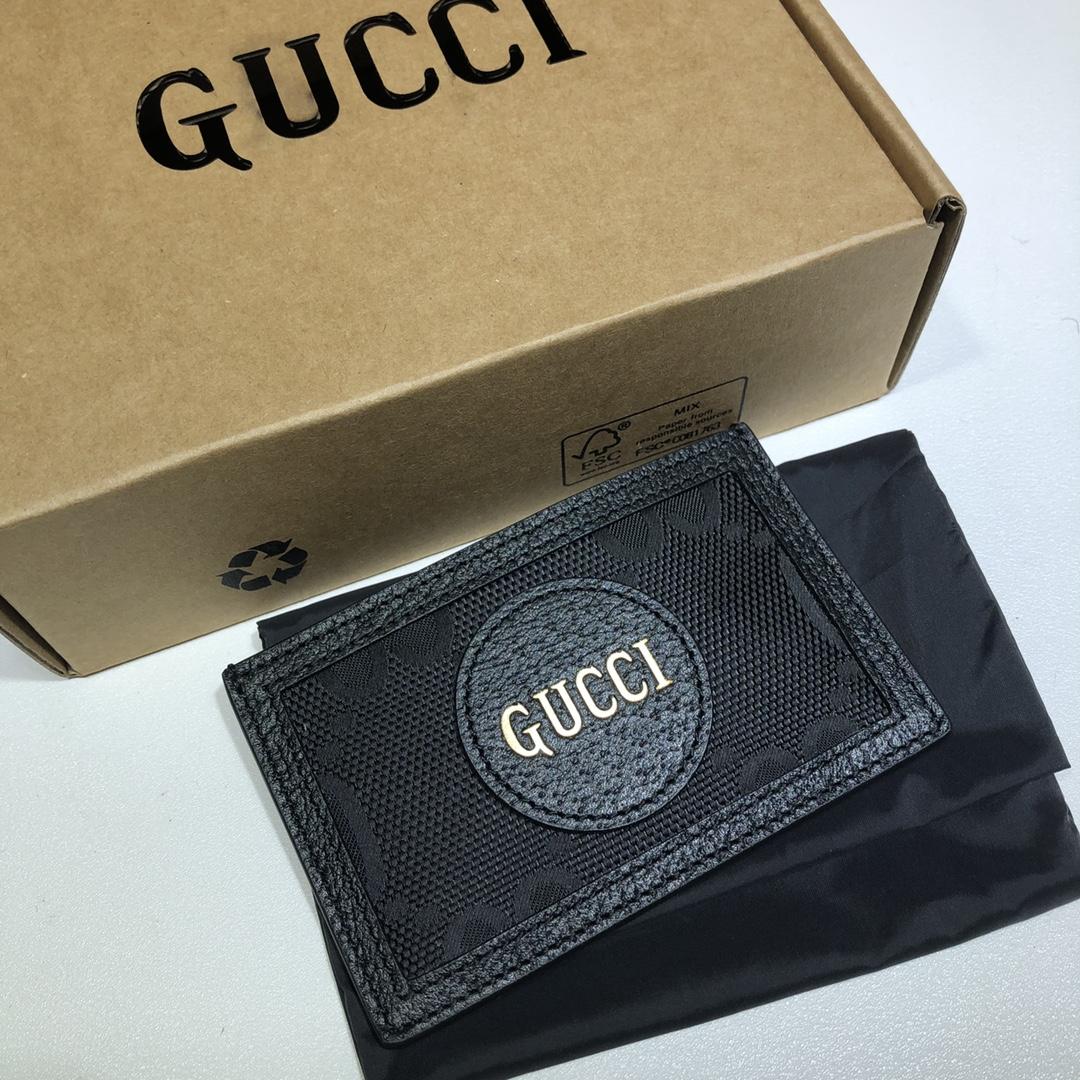 gucci-off-the-grid-card-case-2153_16843949484-1000