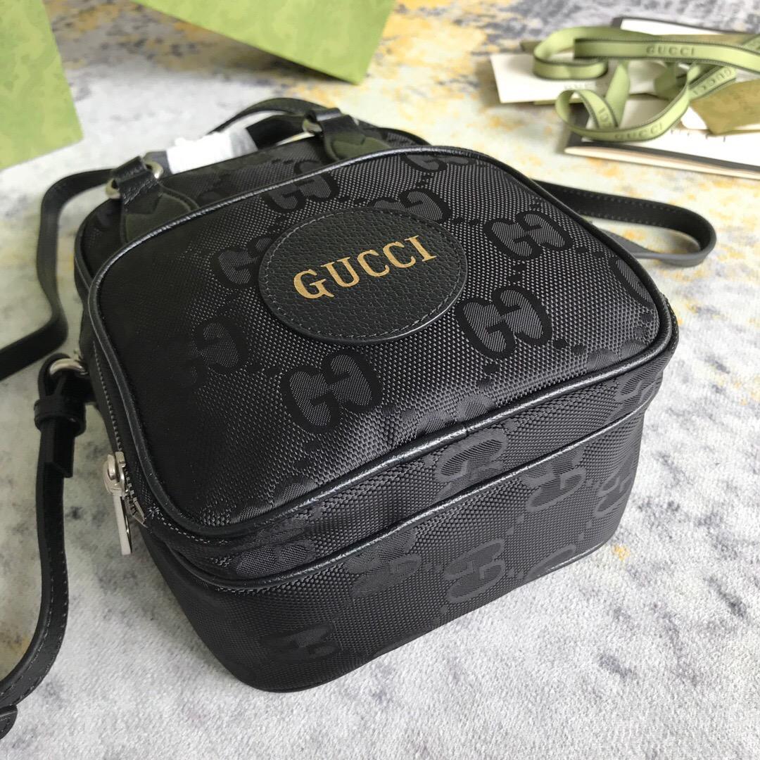 gucci-off-the-grid-shoulder-bag-2036_16844980247-1000