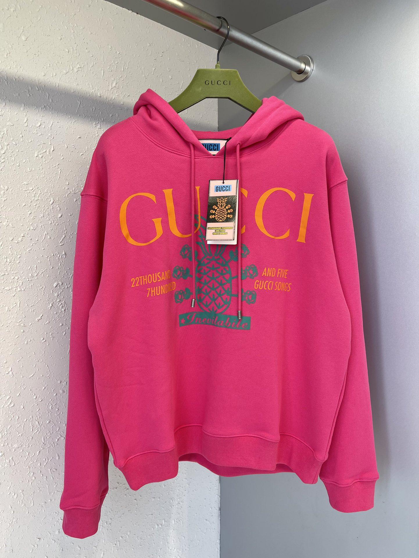 gucci-pineapple-print-hooded-sweatshirt-471_16844974332-1000