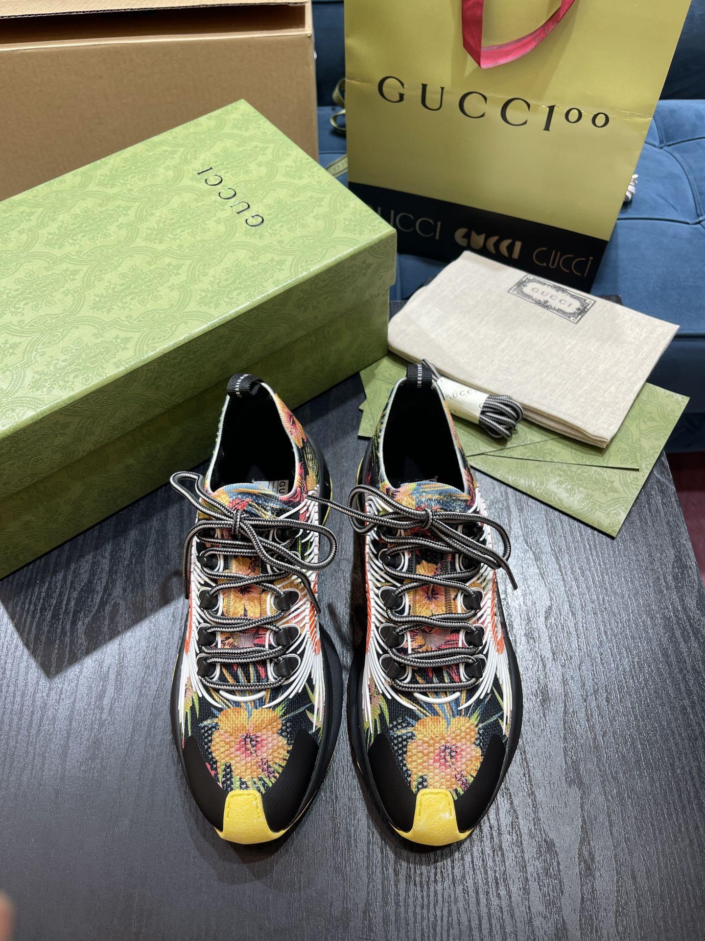 gucci-run-sneaker-4926_16844004843-1000