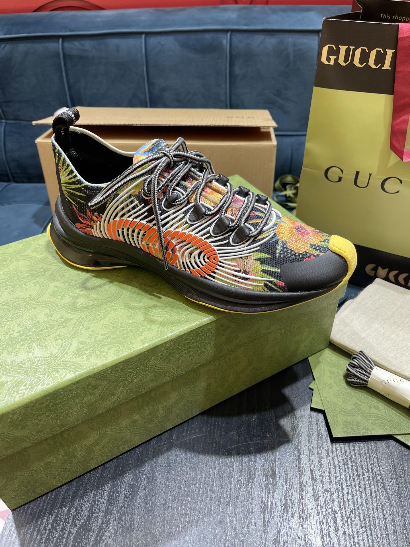 gucci-run-sneaker-4926_16844004845-1000