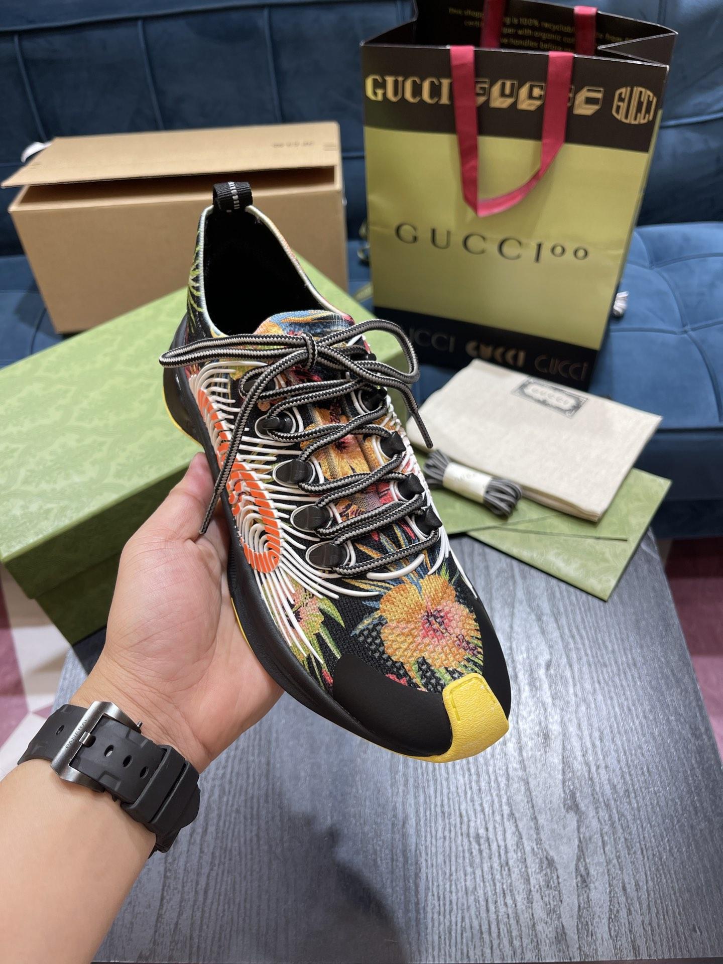 gucci-run-sneaker-4926_16844004857-1000