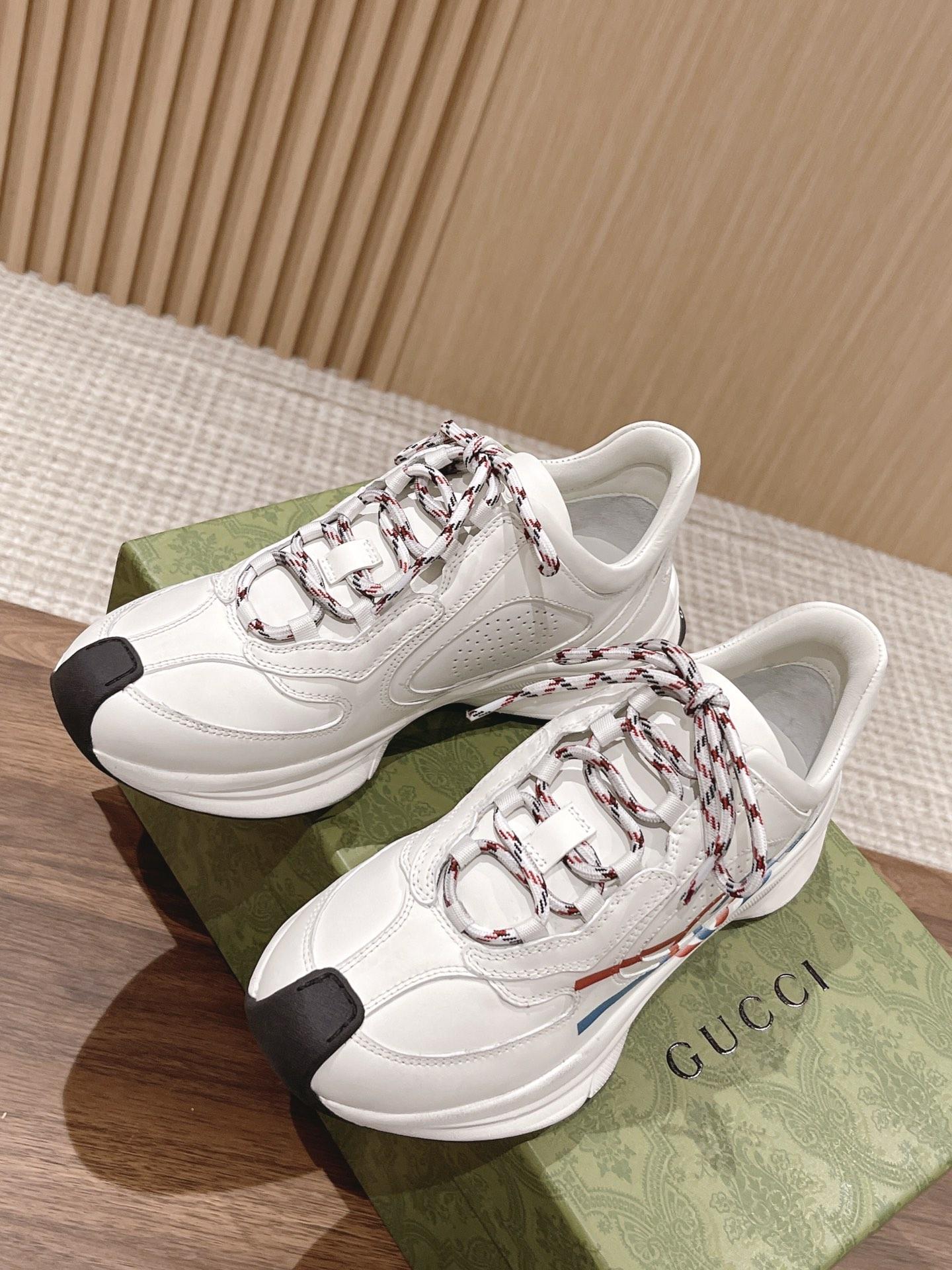 gucci-run-sneaker-4927_16844004874-1000