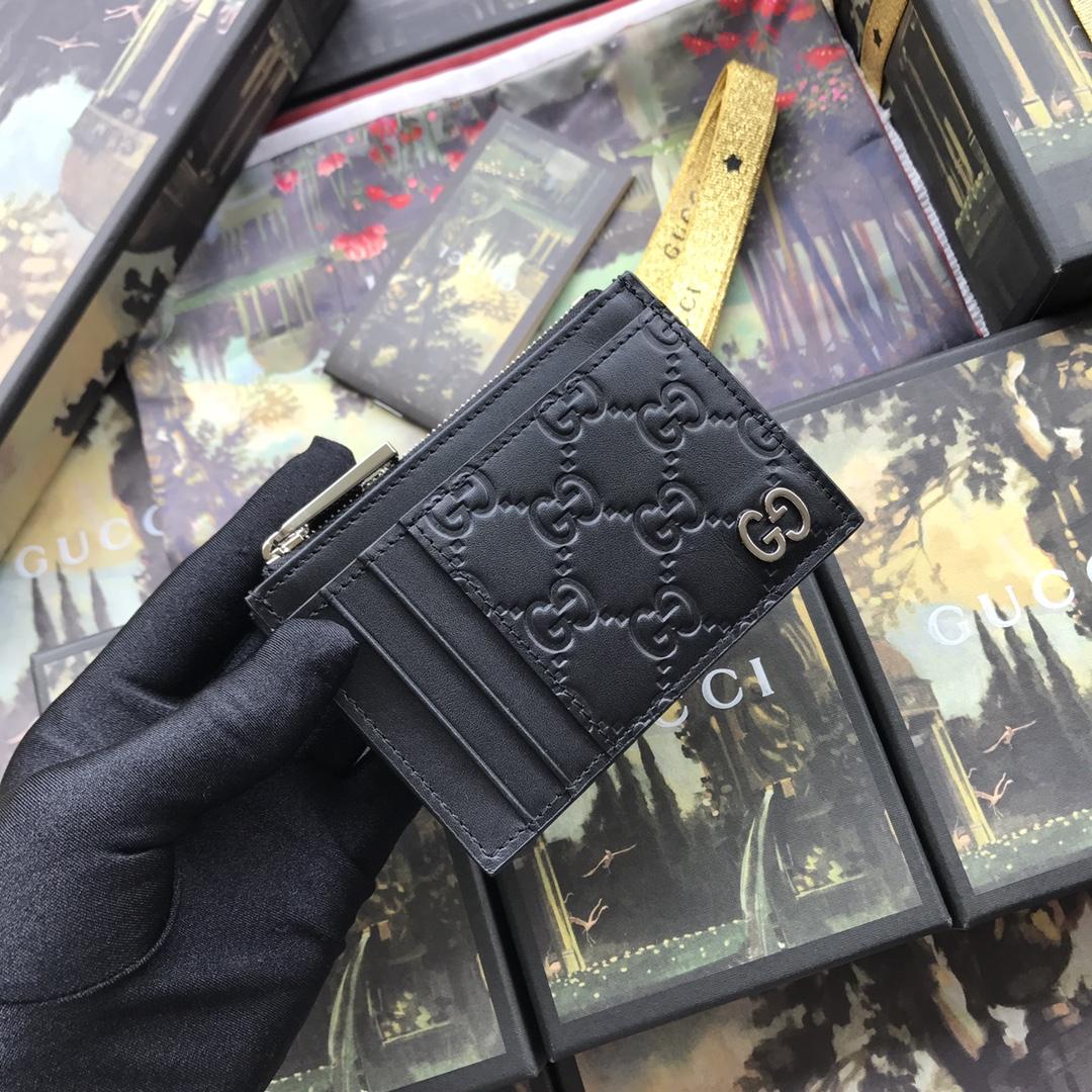 gucci-signature-card-case-2146_16843949369-1000