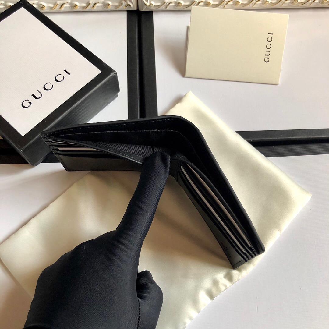 gucci-signature-wallet-2118_16843948866-1000